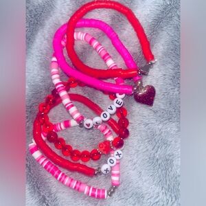 🩷set of 6 bracelets❤️